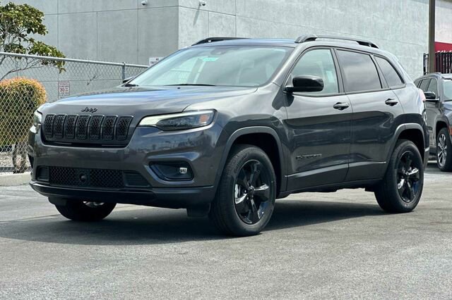 New 2023 Jeep Cherokee Altitude Lux image 8