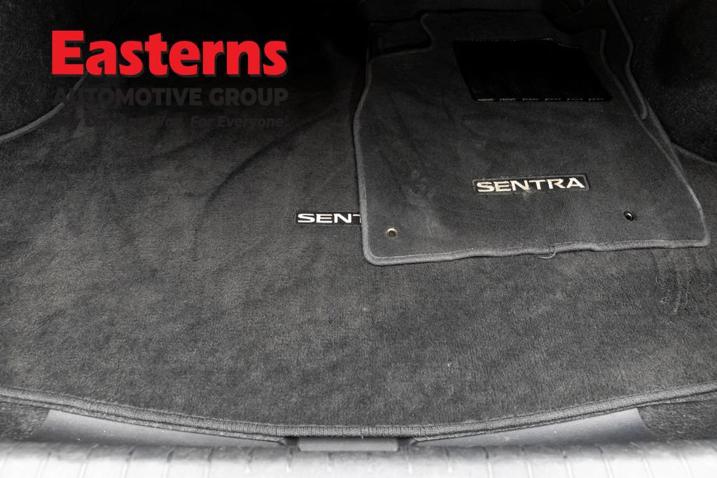 Used 2024 Nissan Sentra SV FWD image 11