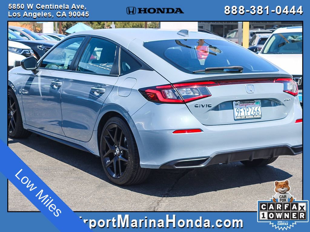 Used 2023 Honda Civic Sport image 8