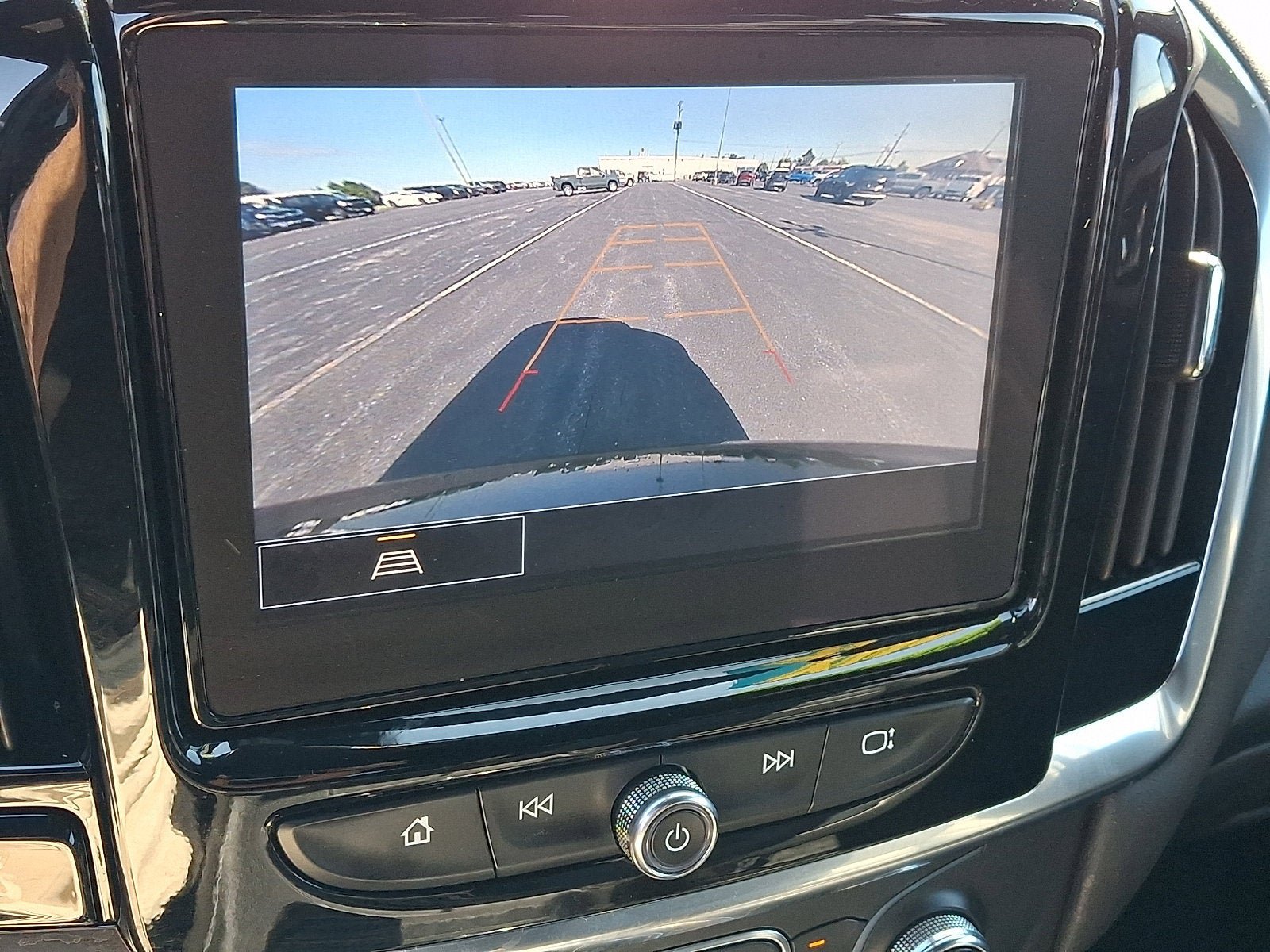 Used 2023 Chevrolet Traverse LT AWD/4WD image 20