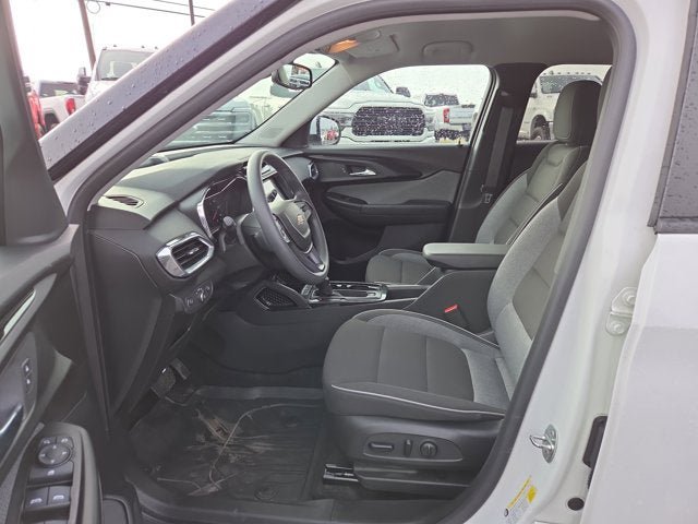 Used 2023 Chevrolet TrailBlazer LT w/ Convenience Package AWD/4WD image 9
