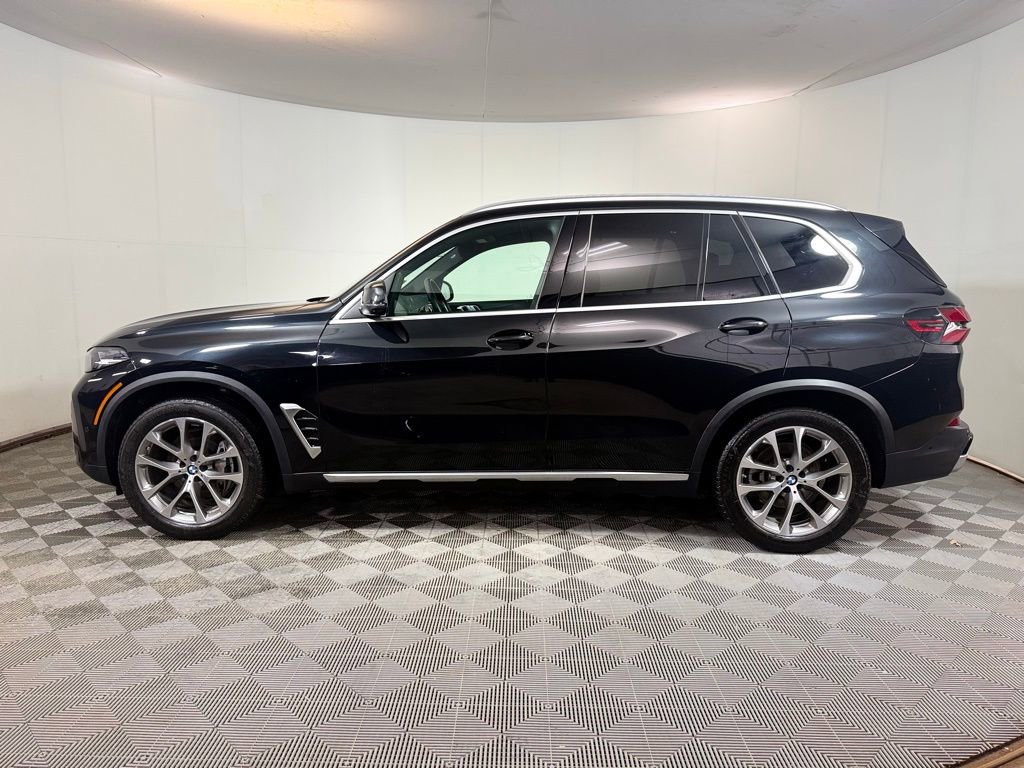 Used 2024 BMW X5 xDrive40i image 3