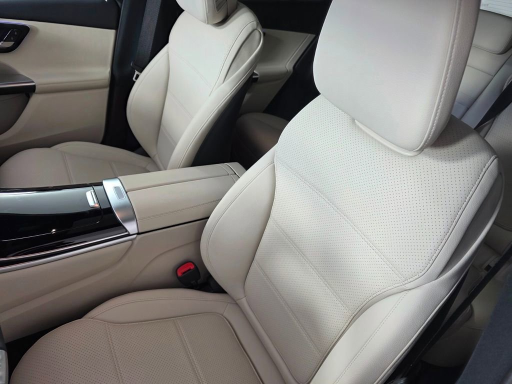 New 2026 Mercedes-Benz GLC 300 image 7