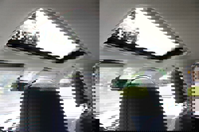 Used 2013 Toyota RAV4 Limited image 9