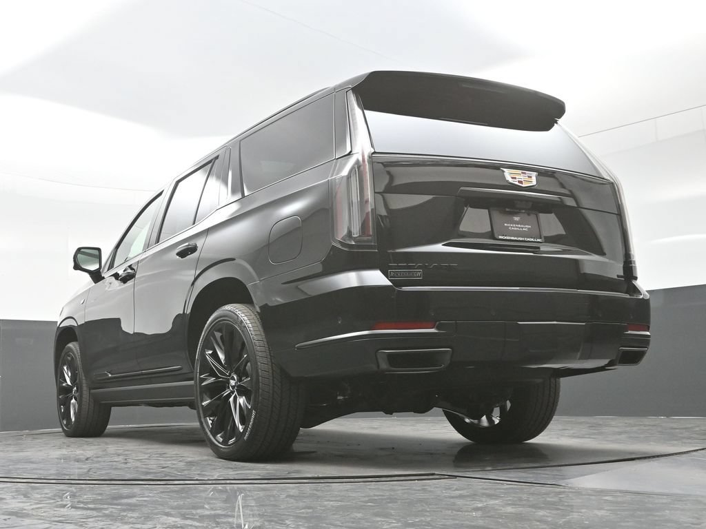 New 2026 Cadillac Escalade Platinum Sport w/ LPO, ONYX Package AWD/4WD image 30