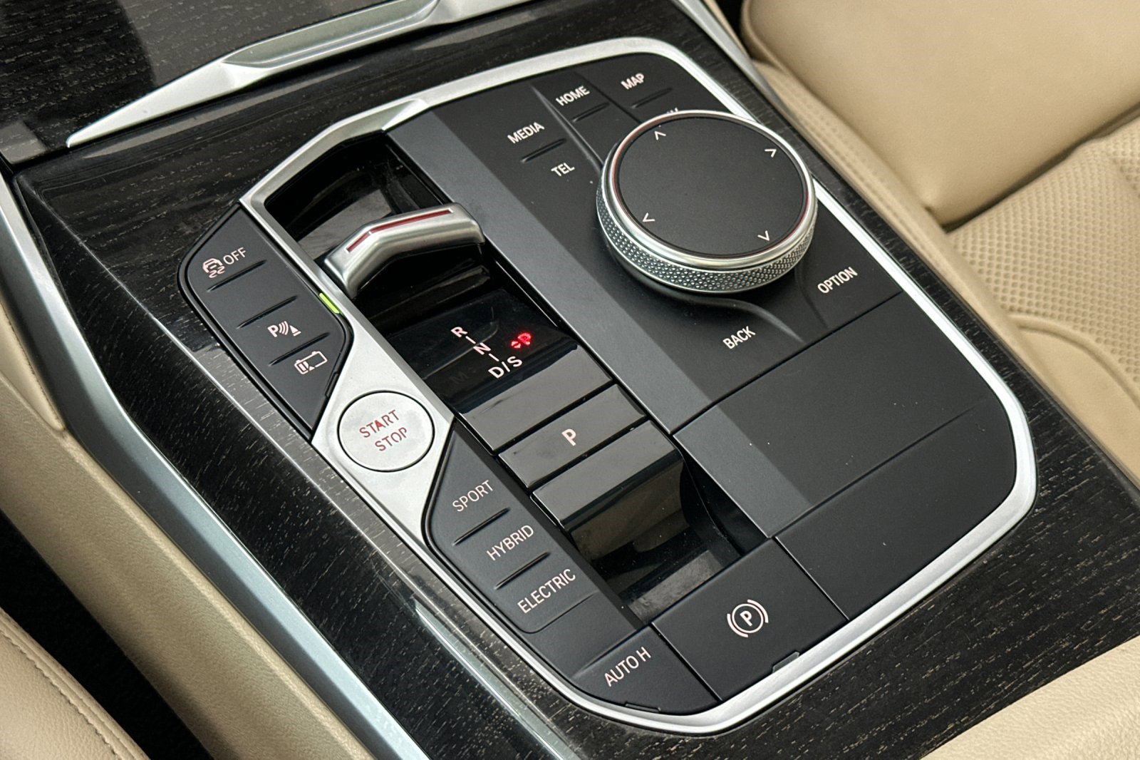 Certified 2023 BMW 330e w/ M Sport Package image 23