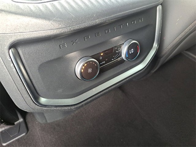 Certified 2025 Ford Expedition Active image 12