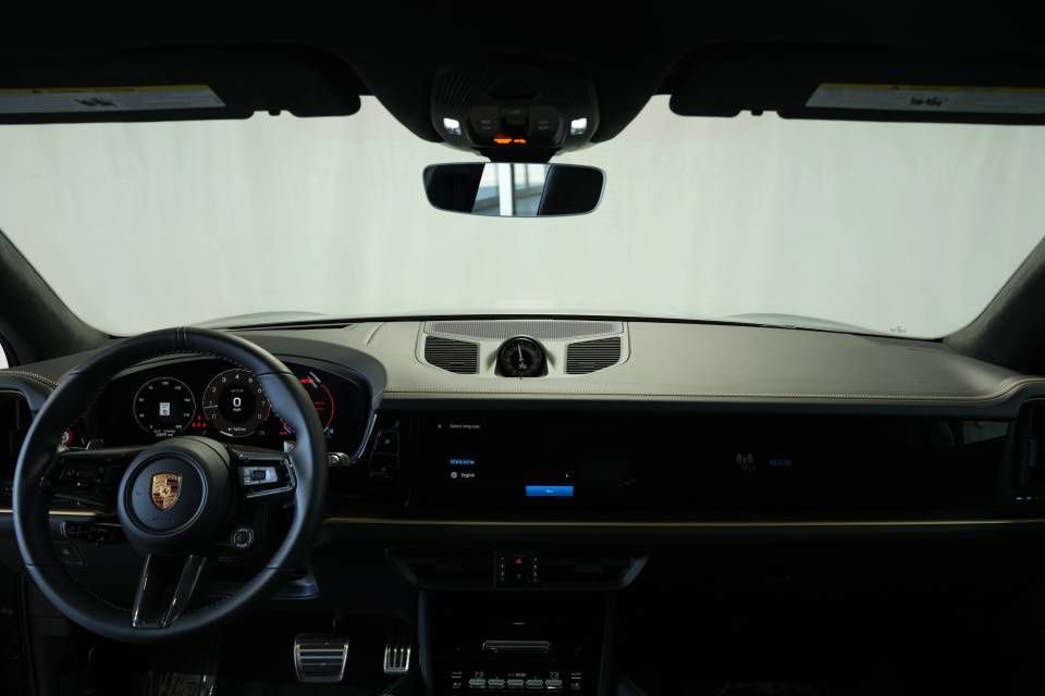 Certified 2025 Porsche Cayenne GTS image 16