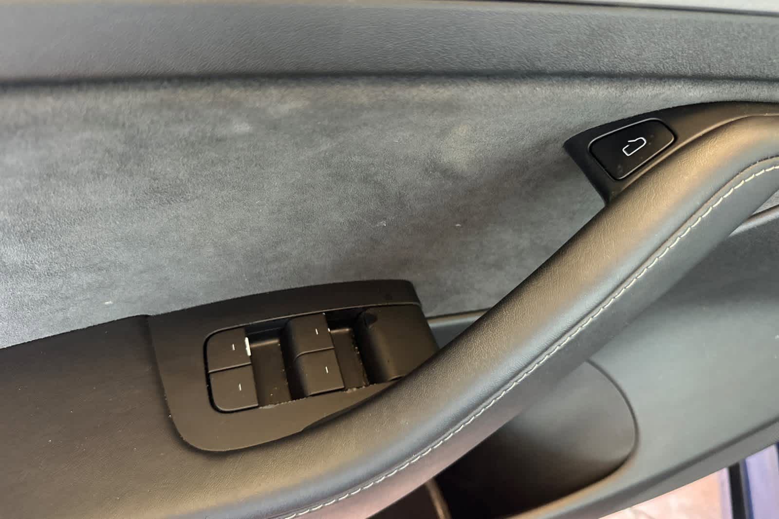 Used 2022 Tesla Model 3 Long Range AWD/4WD image 12