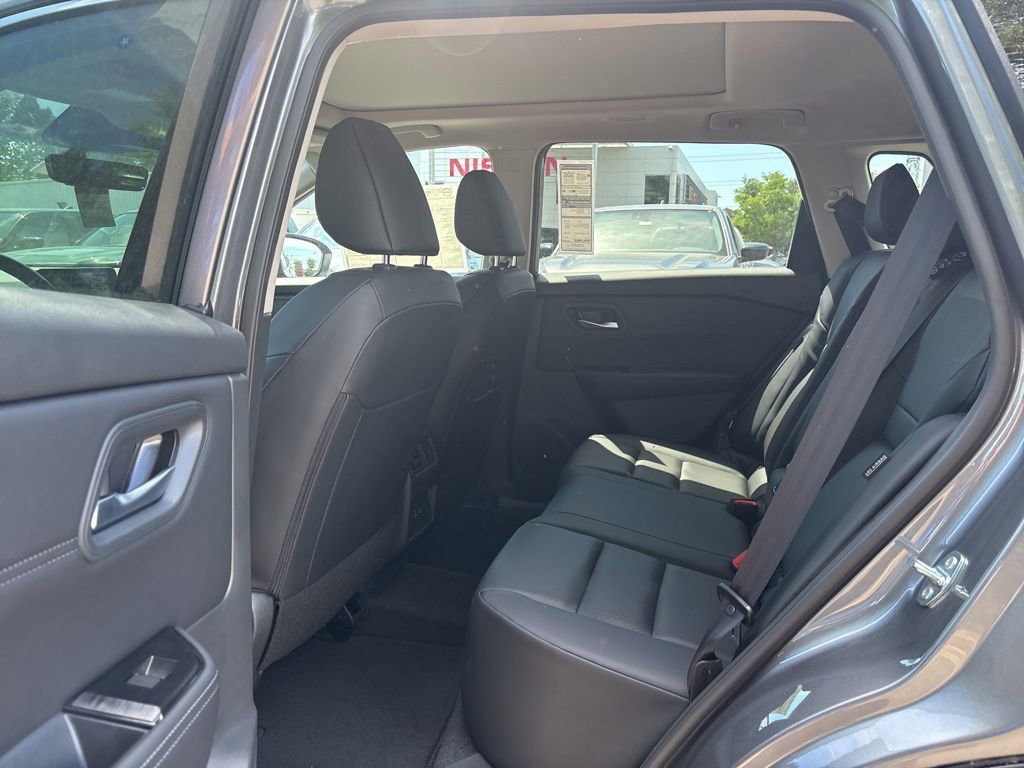 New 2026 Nissan Rogue SV AWD/4WD image 15