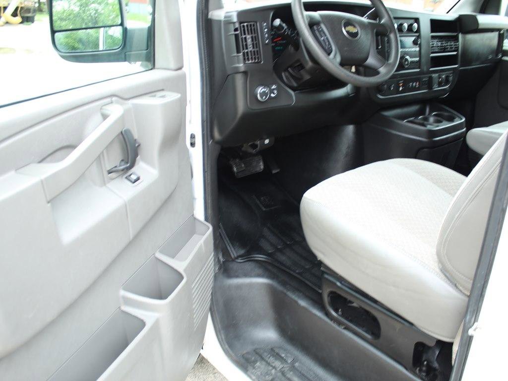 Used 2019 Chevrolet Express 3500 LT w/ LT Preferred Equipment Group image 14