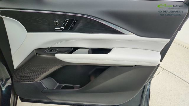 Used 2024 Cadillac Lyriq Luxury RWD image 26