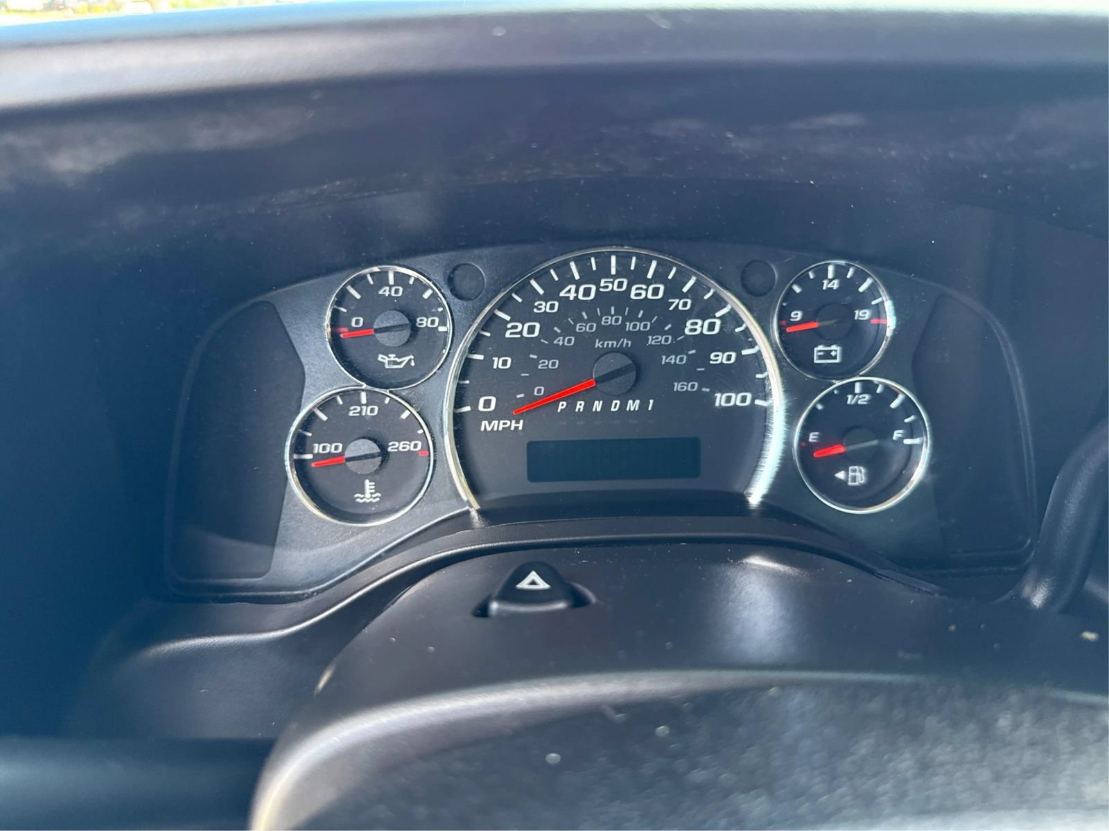 Used 2018 Chevrolet Express 3500 w/ Power Convenience Package RWD image 14