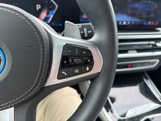 Used 2026 BMW X5 xDrive50e w/ Executive Package image 51