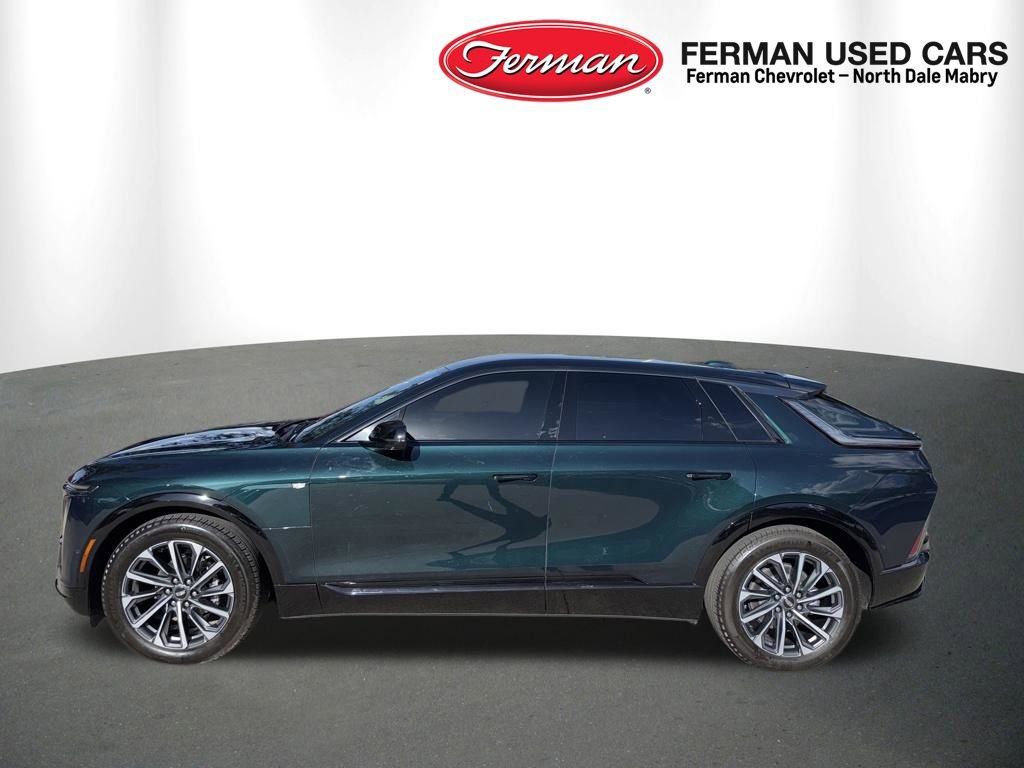 Used 2024 Cadillac Lyriq Sport AWD/4WD image 12