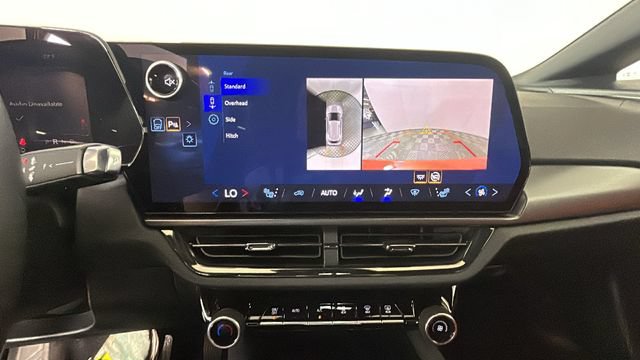 Used 2025 Chevrolet Equinox EV RS FWD image 24