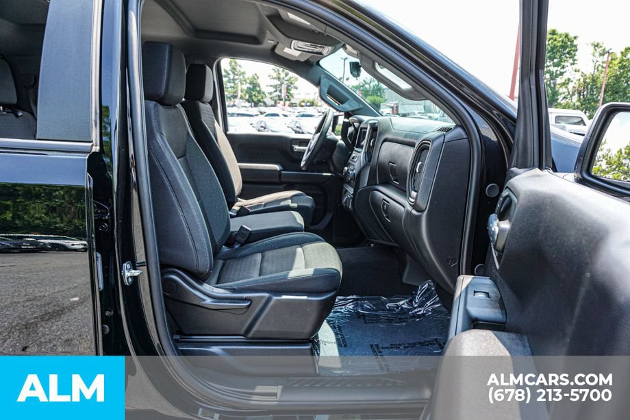 Used 2024 Chevrolet Silverado 1500 Custom Trail Boss w/ Dark Appearance Package AWD/4WD image 22