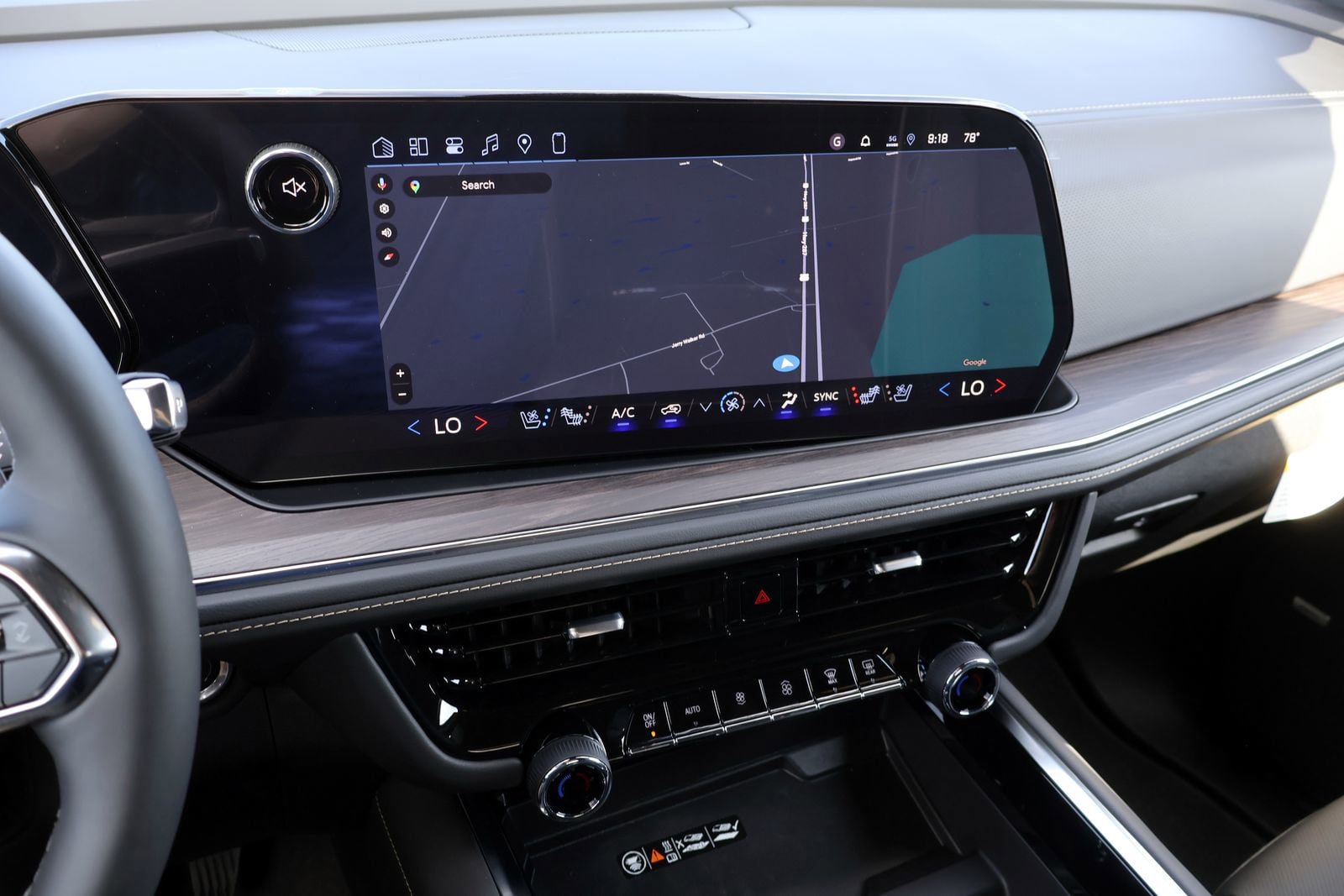 New 2026 Chevrolet Tahoe Premier w/ Sun And Tow Package AWD/4WD image 13