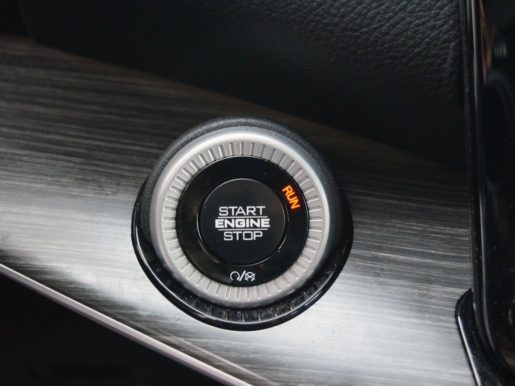 Used 2024 Jeep Wagoneer L Series III w/ Flexible Seating Group image 21