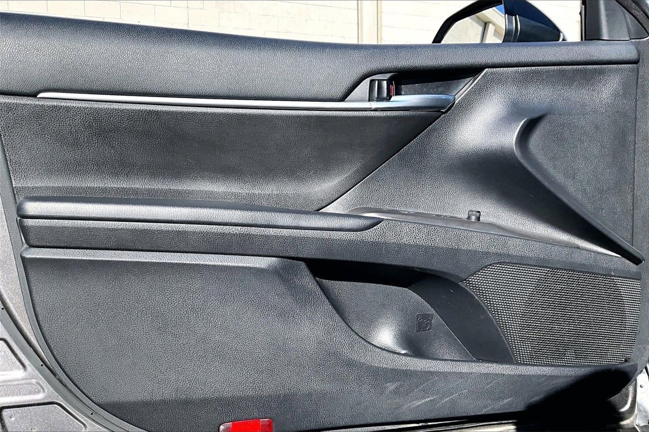 Used 2023 Toyota Camry LE image 24