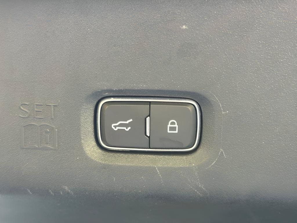Used 2025 Ford Expedition Platinum AWD/4WD image 30
