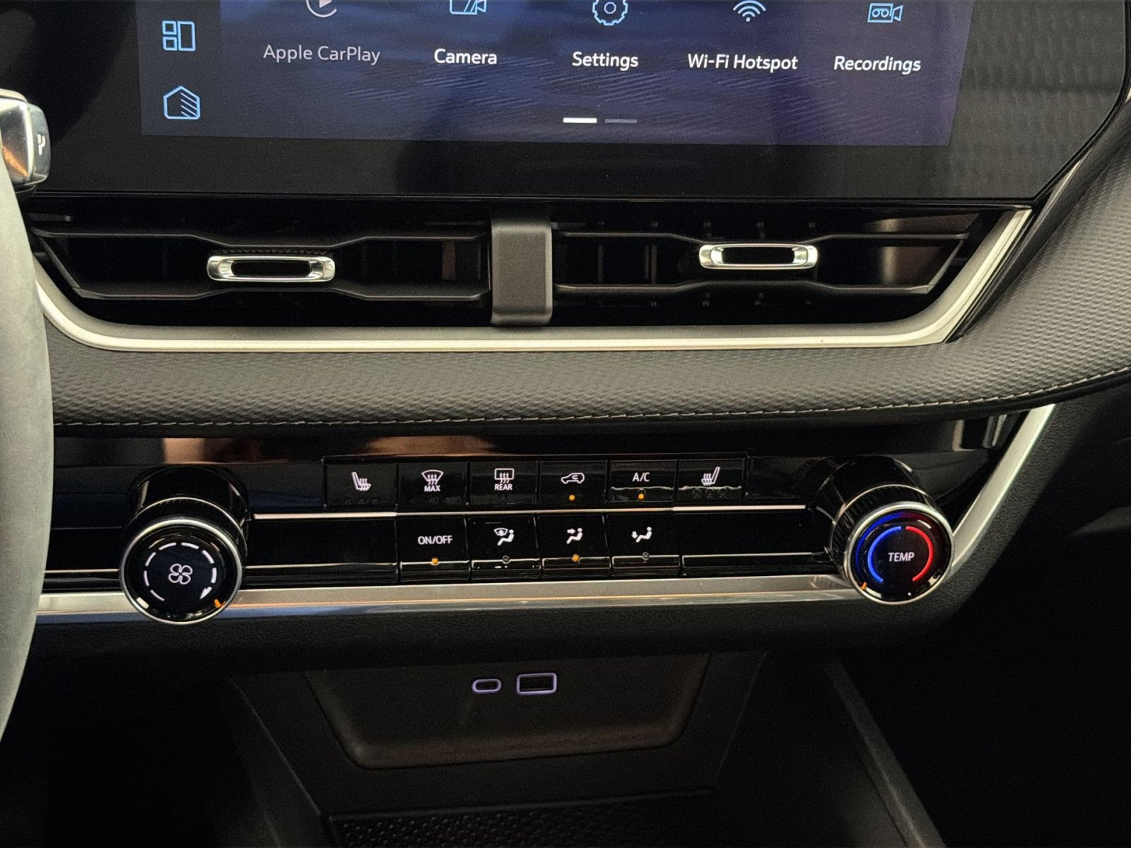 New 2027 Chevrolet Equinox LT w/ Safety and Technology Package FWD image 21