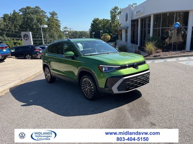 New 2025 Volkswagen Taos SE