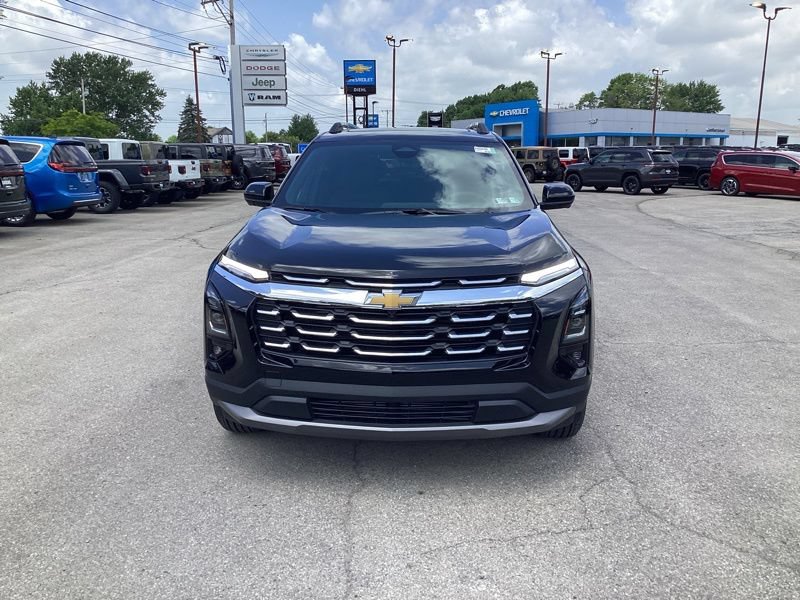New 2027 Chevrolet Equinox LT w/ Safety and Technology Package AWD/4WD image 2
