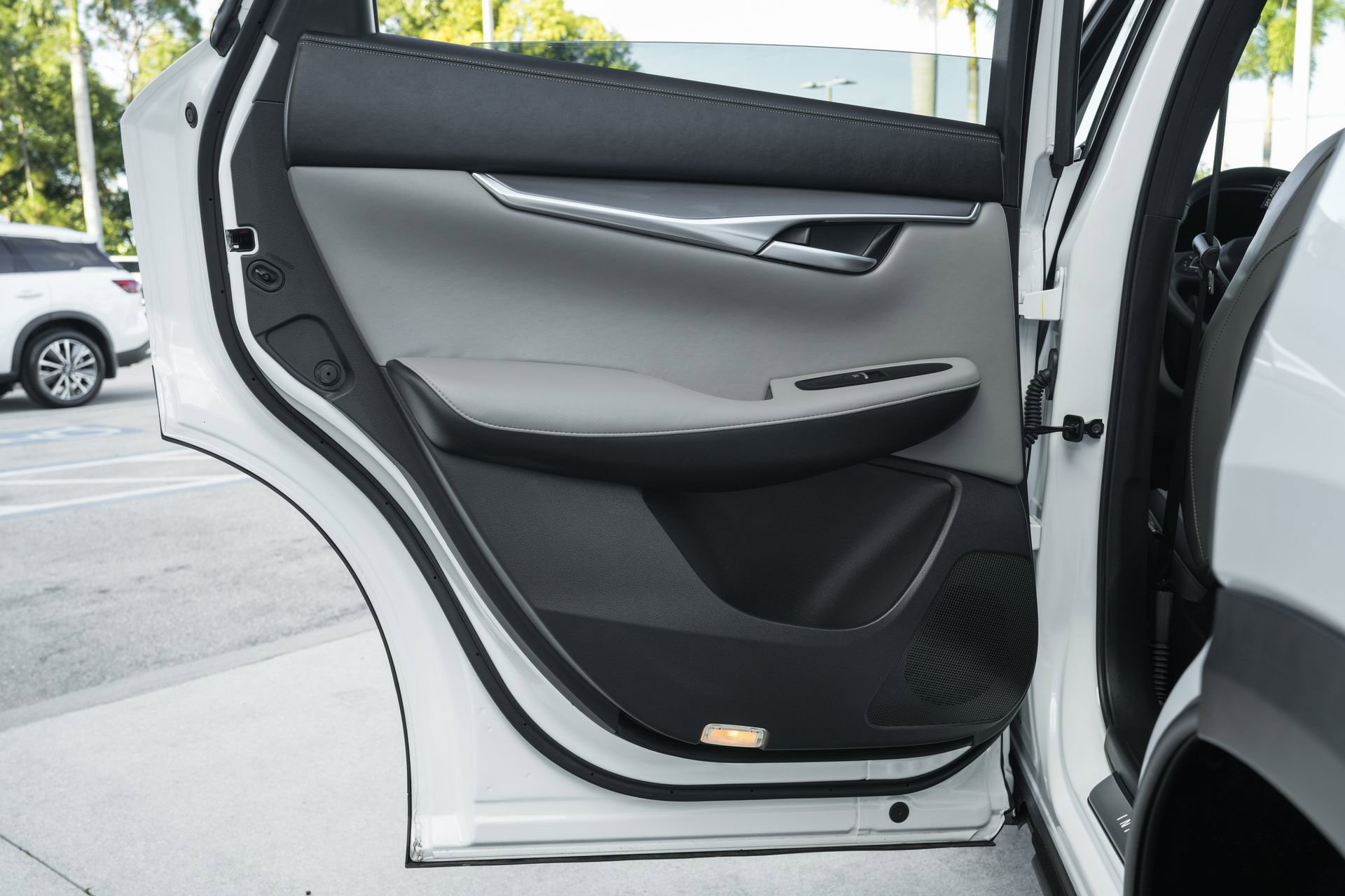 Used 2025 INFINITI QX50 Luxe image 30