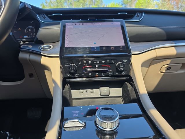 Used 2021 Jeep Grand Cherokee L Limited w/ Luxury Tech Group II image 42