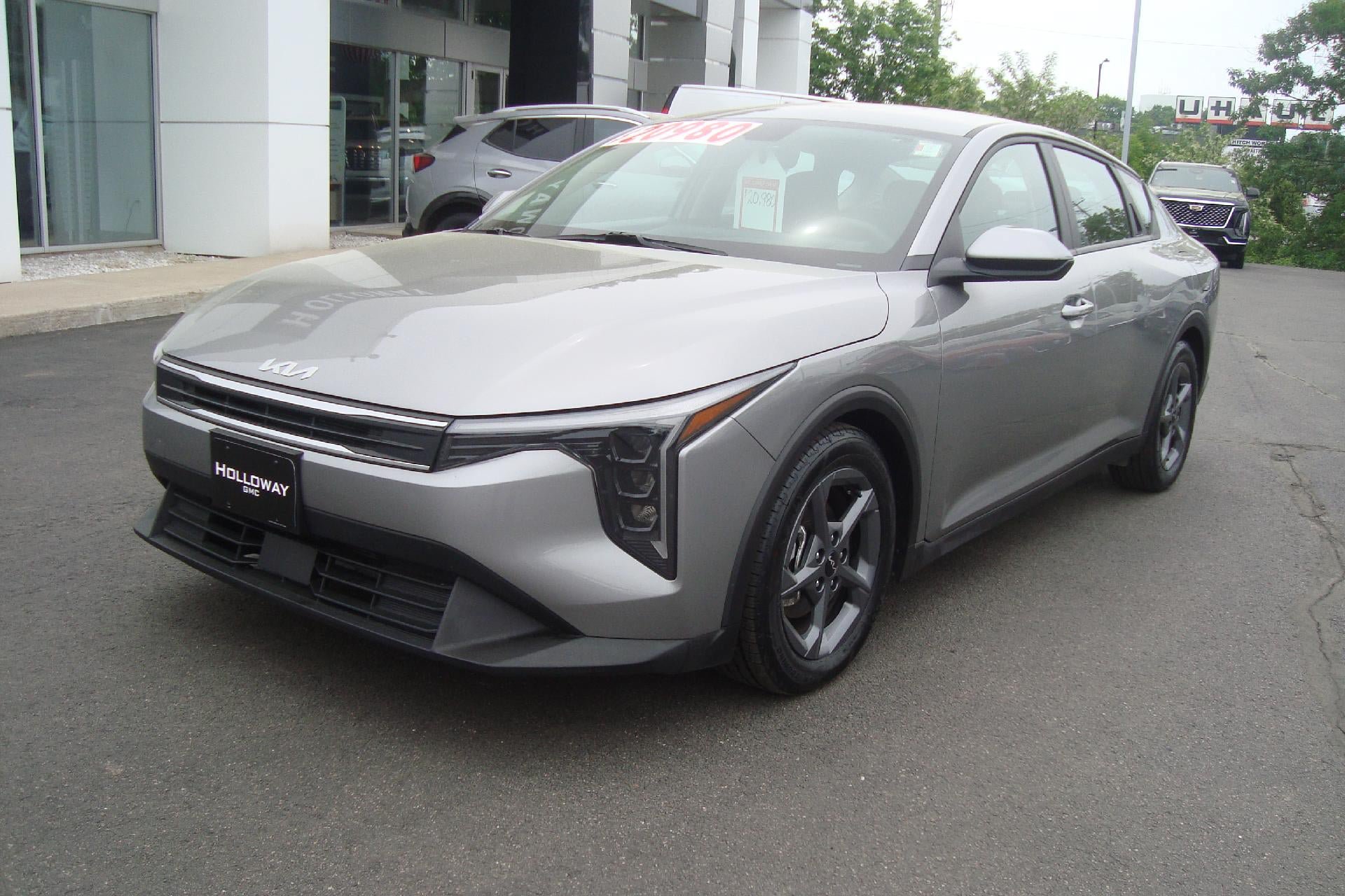 Used 2025 Kia K4 FWD image 1