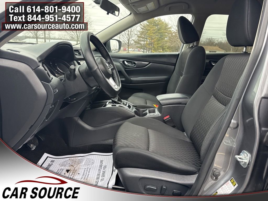 Used 2018 Nissan Rogue SV w/ Premium Package image 8