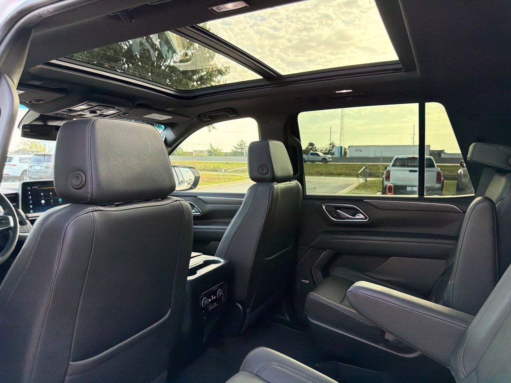 Used 2023 Chevrolet Tahoe LT w/ LT Signature Package AWD/4WD image 19