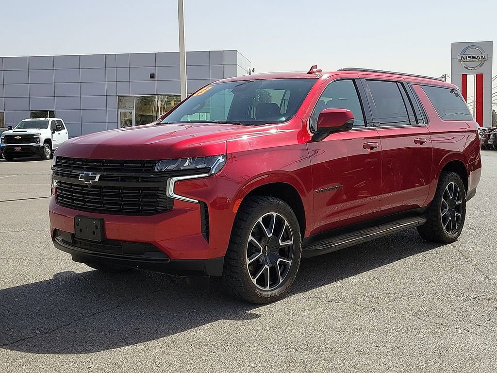 Used 2023 Chevrolet Suburban RST w/ Luxury Package image 5