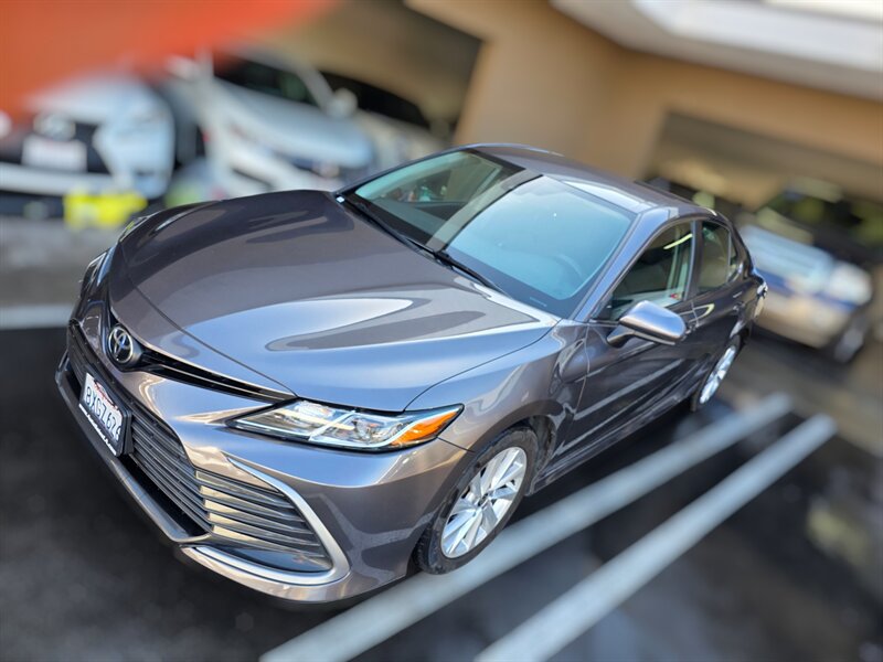 Used 2021 Toyota Camry LE FWD image 4