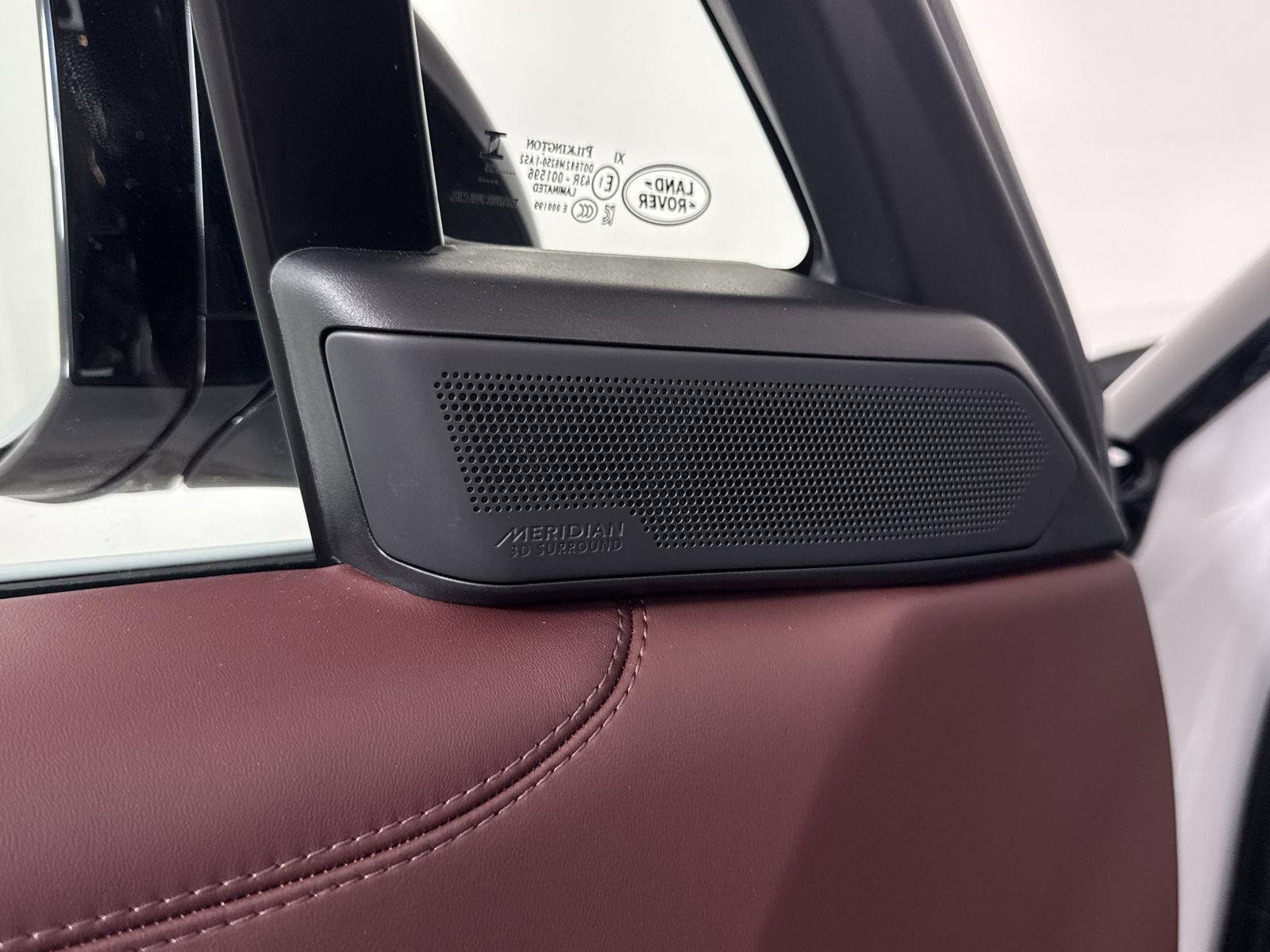 New 2025 Land Rover Range Rover SE image 23