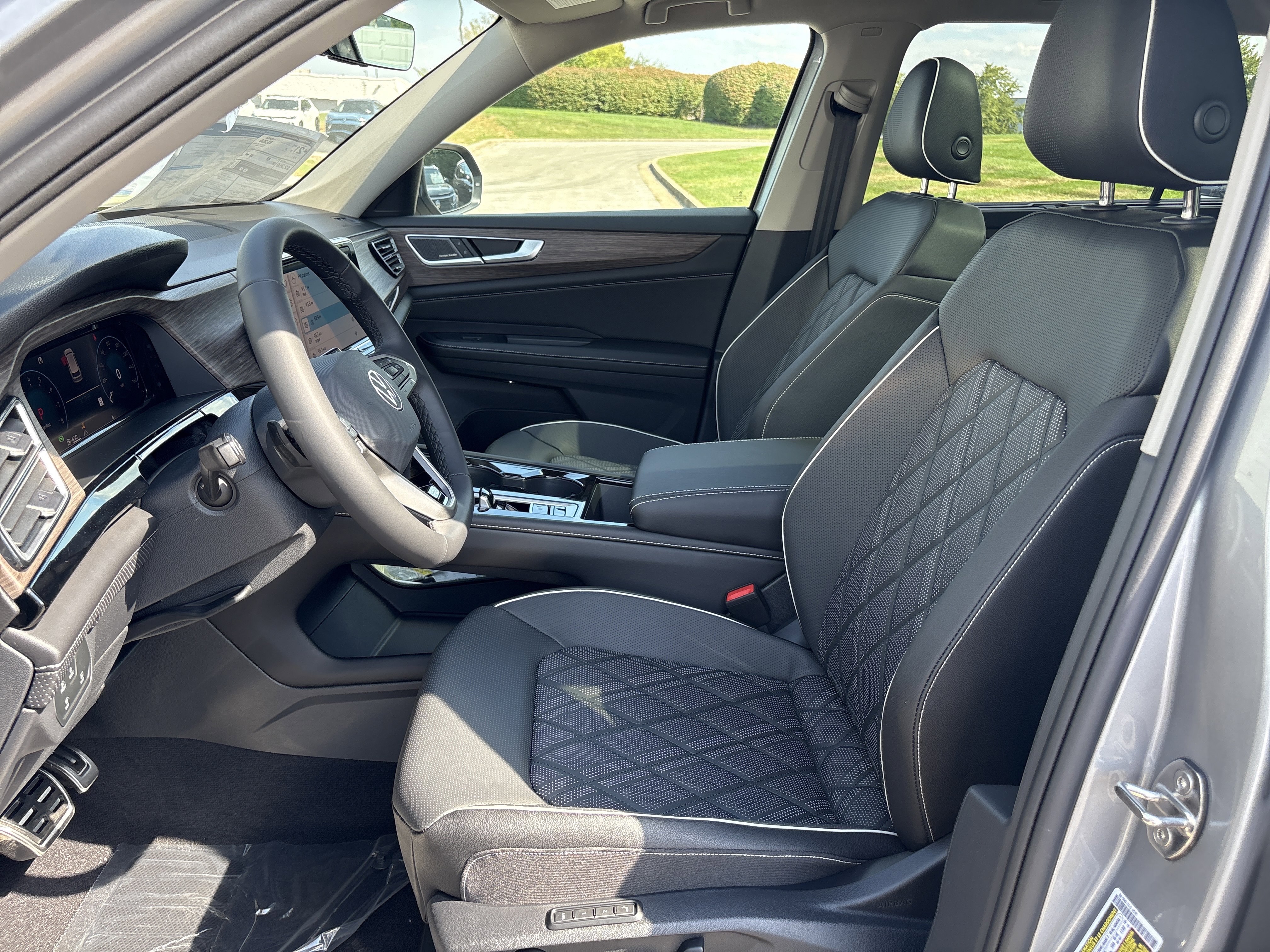 New 2026 Volkswagen Atlas SEL Premium R-Line image 12