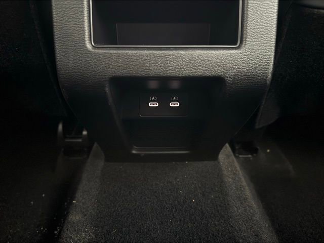 Used 2025 Mitsubishi Outlander SE image 23