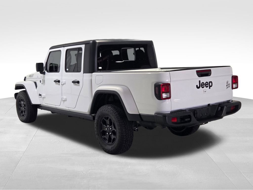 Certified 2021 Jeep Gladiator Willys image 18