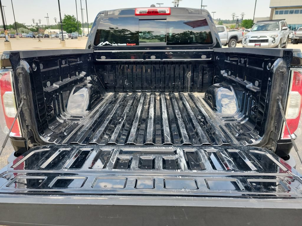Used 2022 GMC Canyon Elevation w/ Elevation Premium Package AWD/4WD image 18