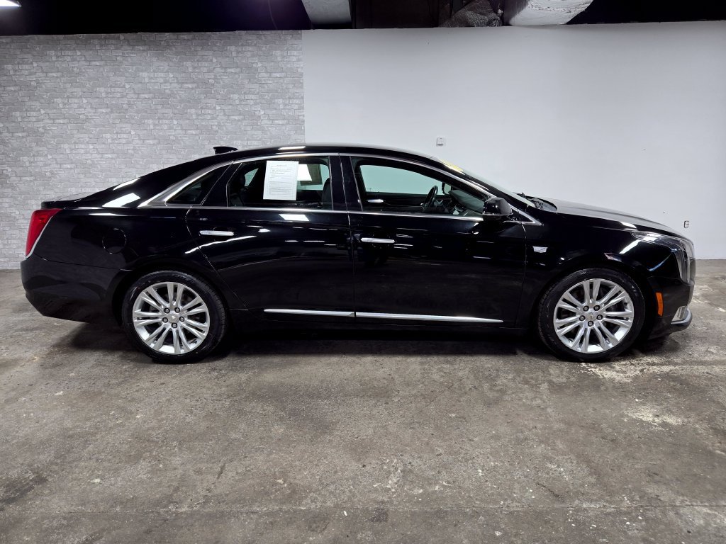 Used 2018 Cadillac XTS Luxury AWD/4WD image 3