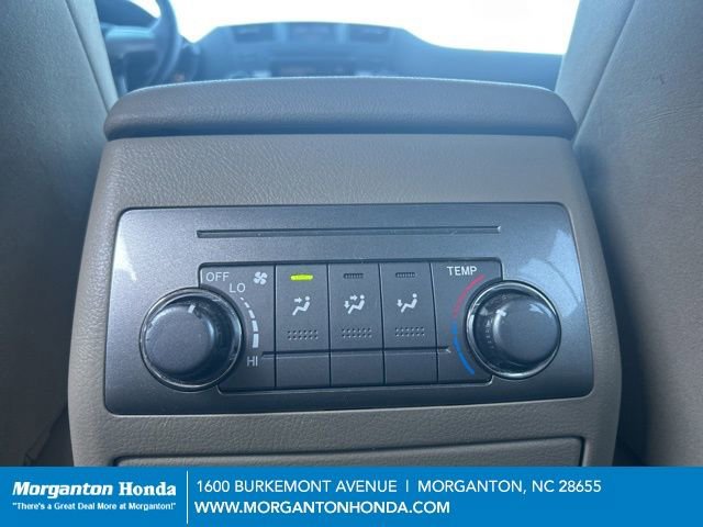 Used 2012 Toyota Highlander FWD w/ Tech Pkg image 29