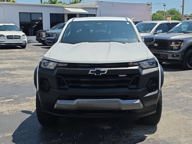 Used 2024 Chevrolet Colorado Trail Boss w/ Advanced Trailering Package AWD/4WD image 2