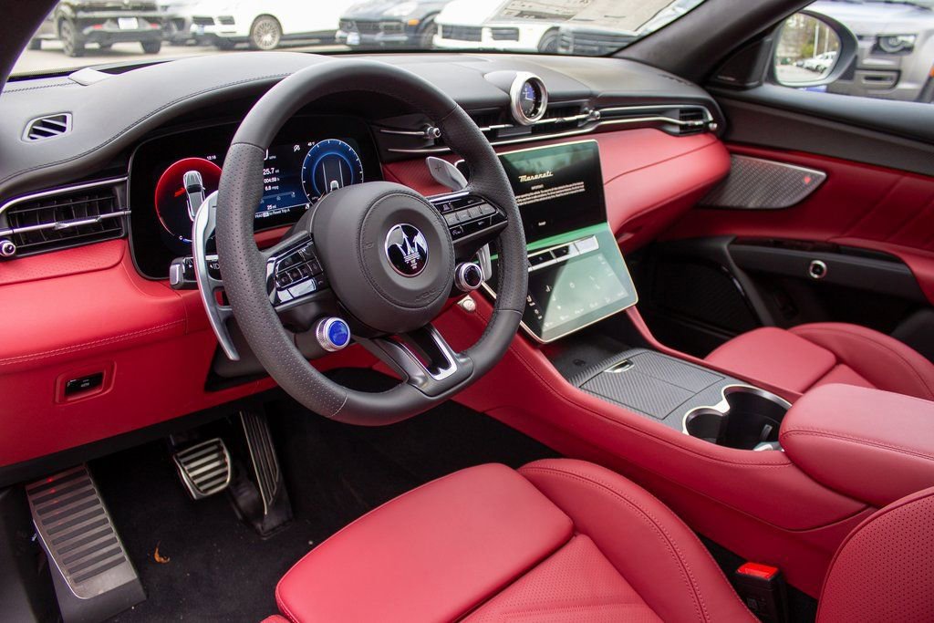 New 2025 Maserati Grecale Modena AWD/4WD image 11