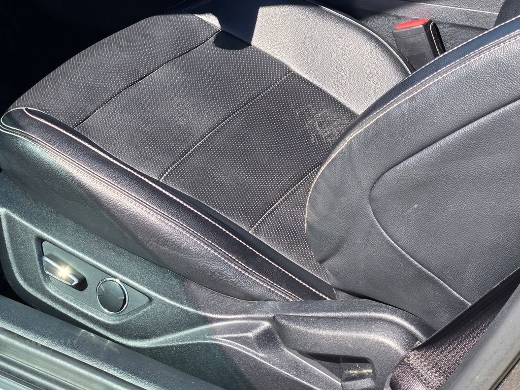 Used 2015 Ford Mustang GT Premium RWD image 27