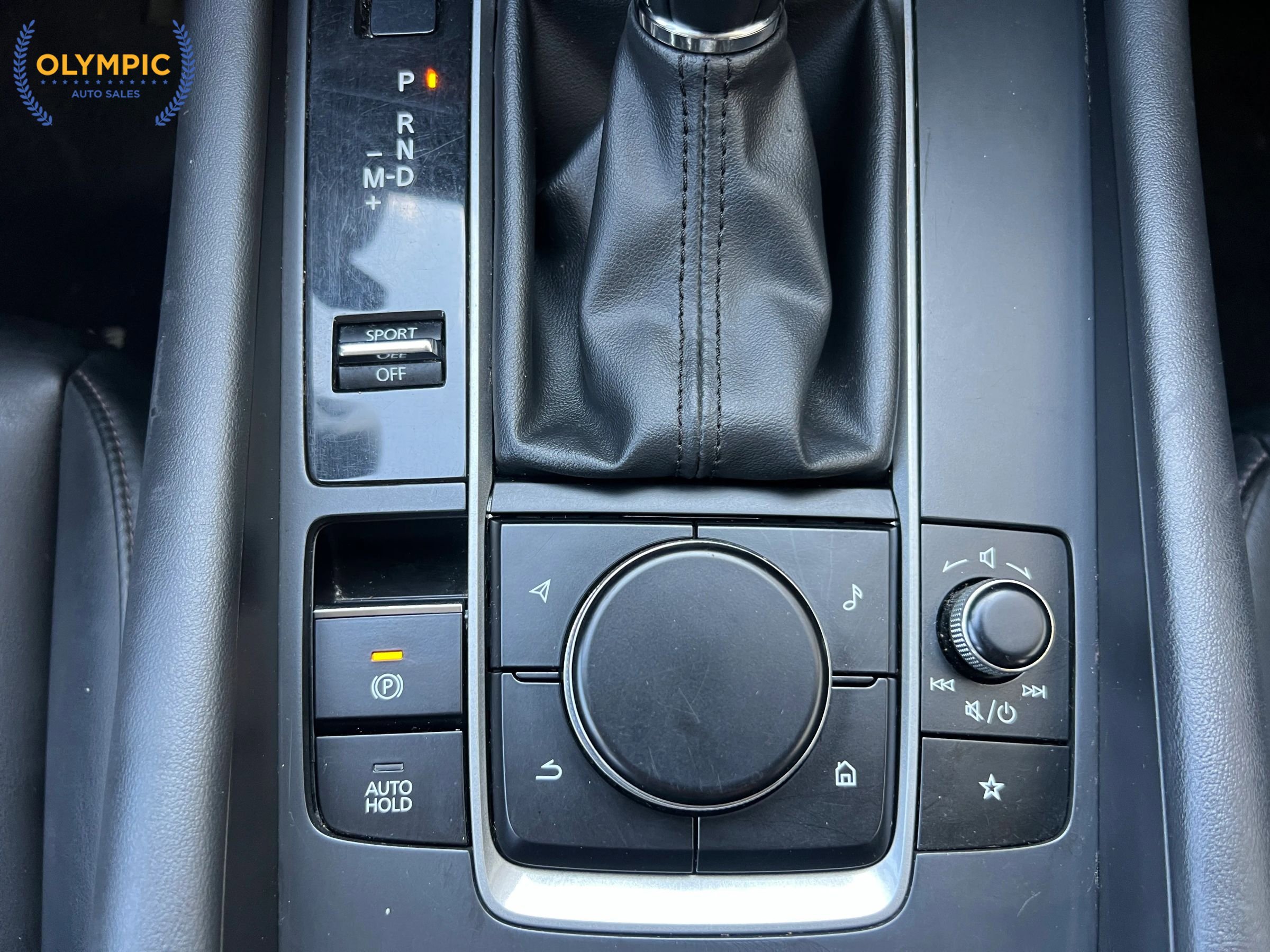 Used 2021 MAZDA MAZDA3 s image 33