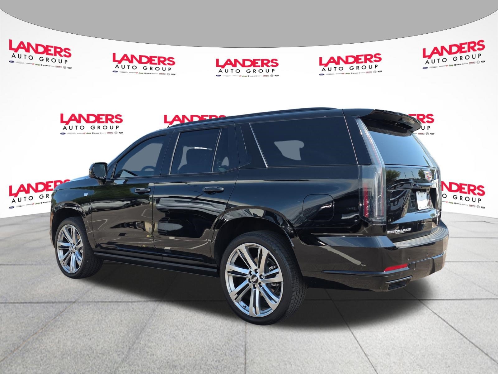 Used 2026 Cadillac Escalade Platinum Sport AWD/4WD image 5
