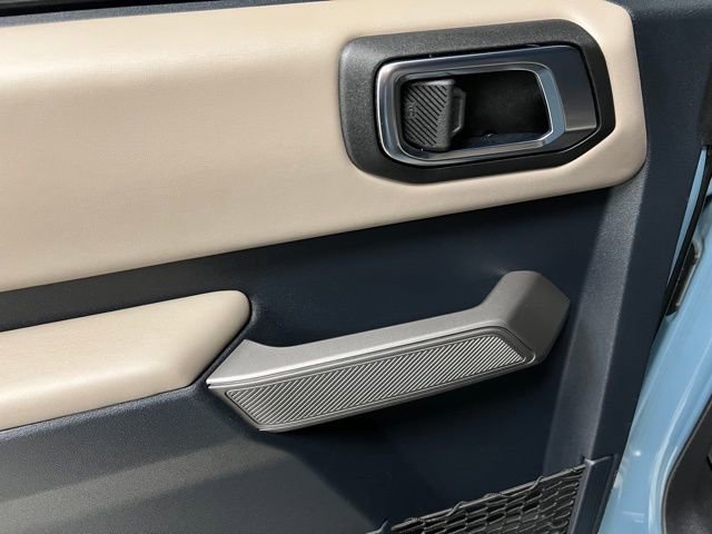 Used 2023 Ford Bronco Wildtrak image 44