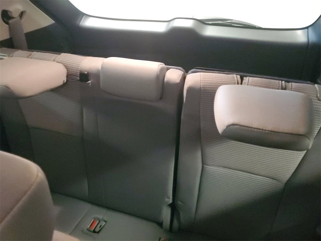 Used 2023 Toyota Highlander L image 13