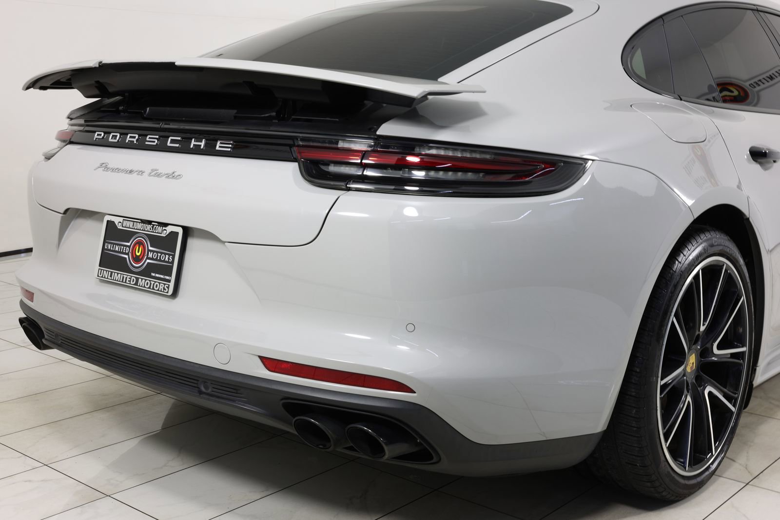 Used 2018 Porsche Panamera Turbo AWD/4WD image 40